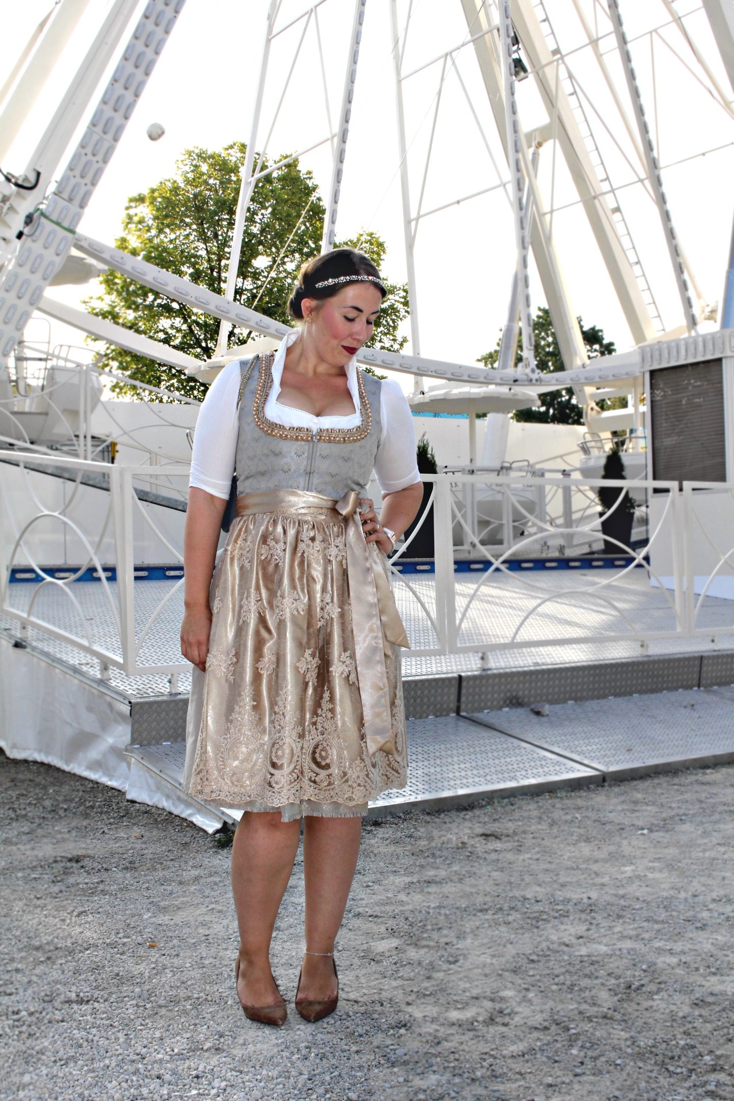 bloggerparade-mein-perfektes-oktoberfest-dirndl-2017