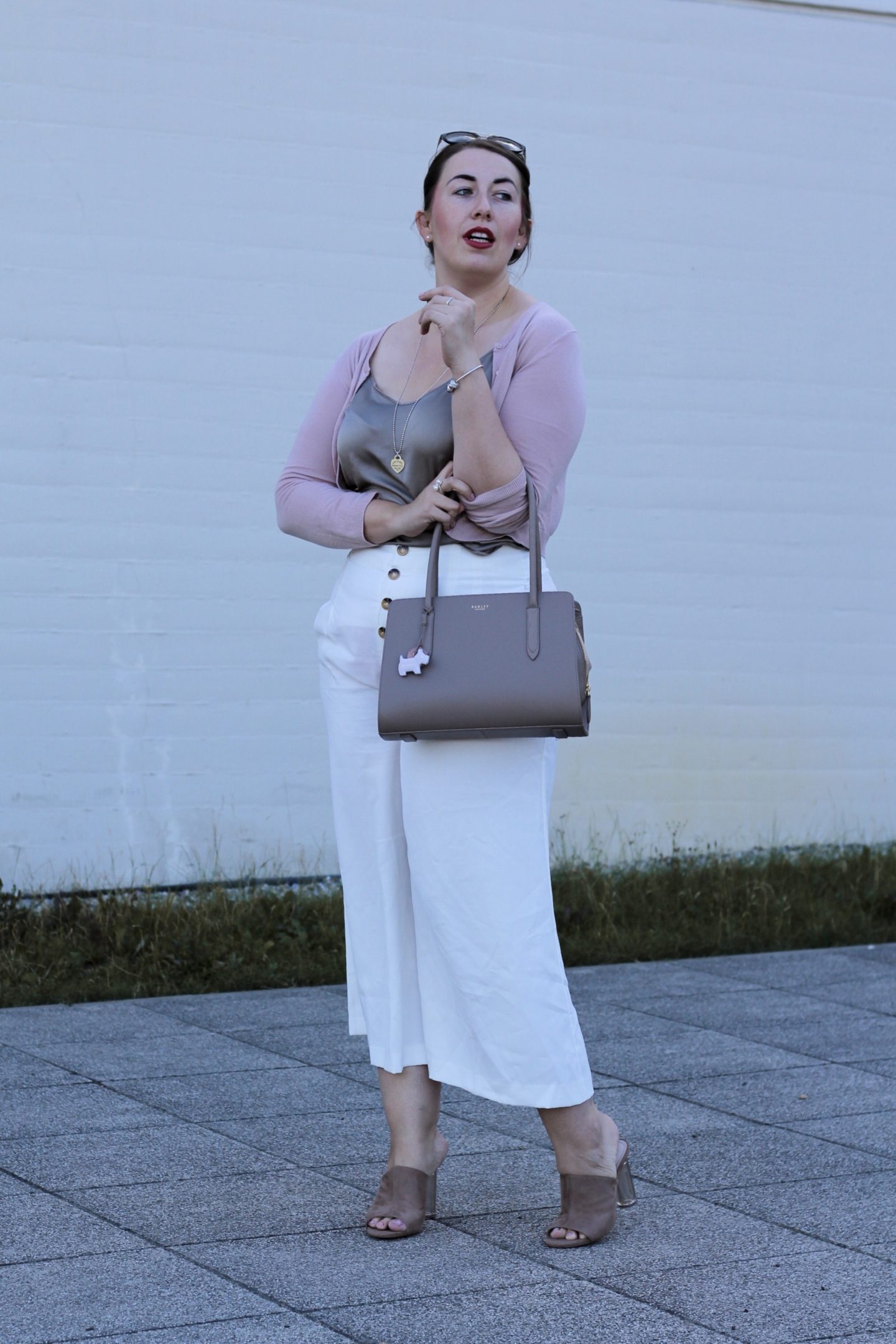 Miss-Suzie-Loves-Radley-London-Liverpool-Street-Tasche-weisse-Culotte-Curvyblogger-Susanne-Heidebach-Mink