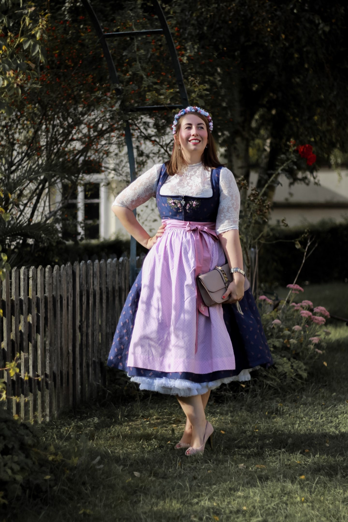 Sportalm-Kitzbuehel-Dirndl-Pupping-Wirkes-Tracht-Susanne-Heidebach-Miss-Suzie-Loves-Oktoberfest-Kloster-Scheyern