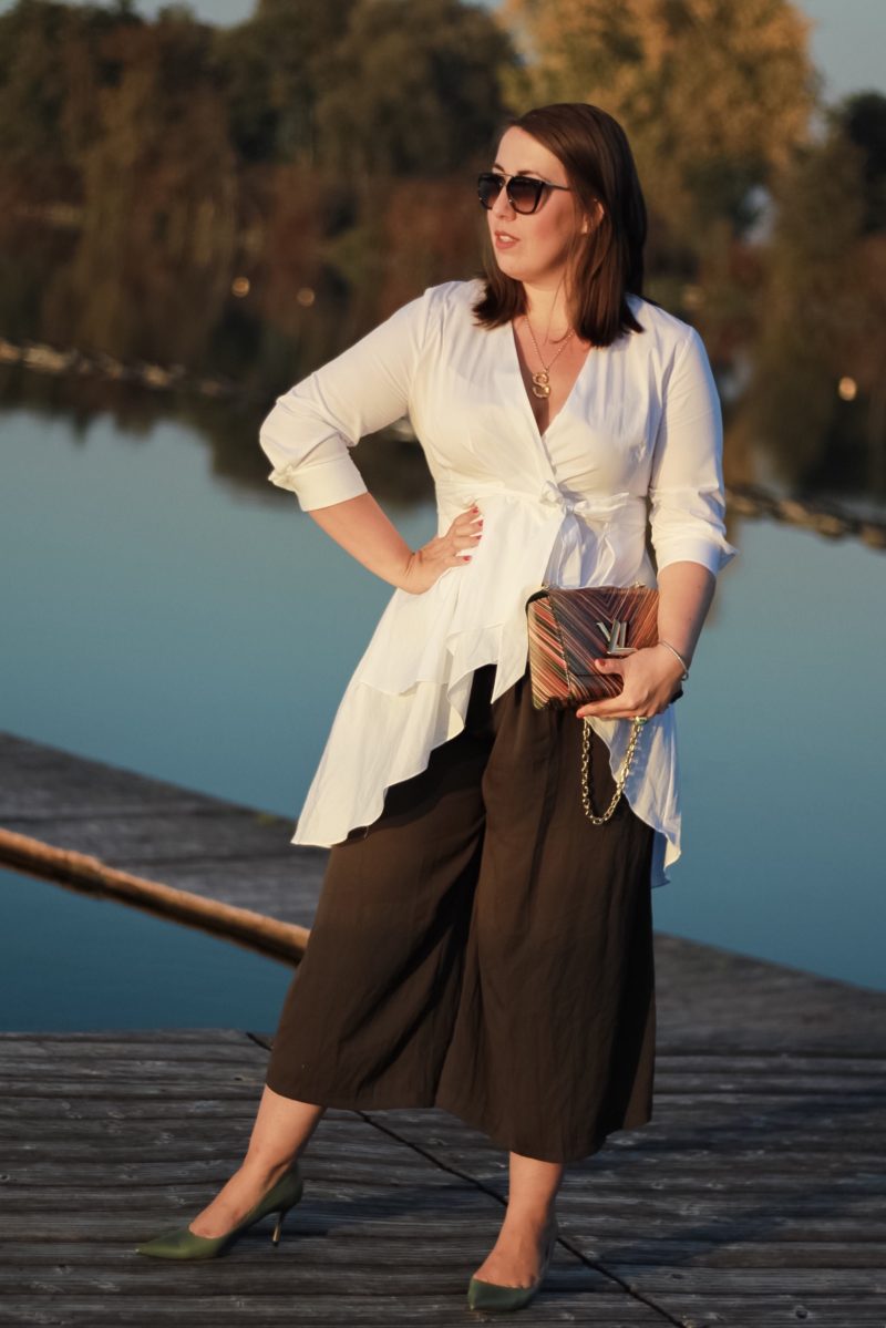 Herbst-Outfit-Asymmetrische-Zara-Bluse-Culotte-Louis-Vuitton-Twist-Susanne-Heidebach-Miss-Suzie-Loves