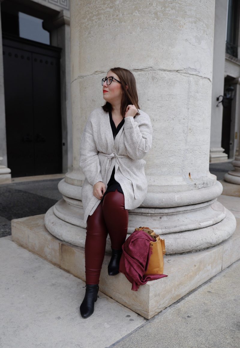 Strickjacke-Lederhose-Louis-Vuitton-Noe-Vachetta-Miss-Suzie-Loves-Susanne-Heidebach