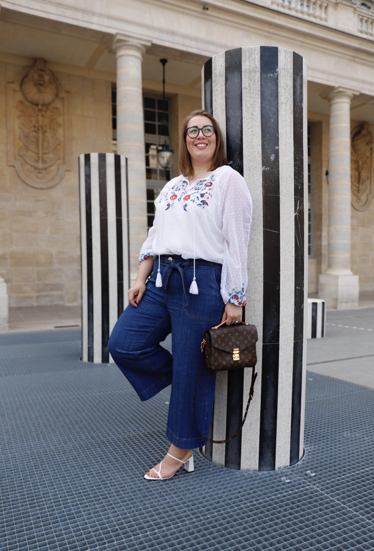 Susanne-Heidebach-Sheego-Outfit-Palais-Royal-Paris-Boho-Jeans-Culotte-Streifen-Blumen-Denim-kombinieren